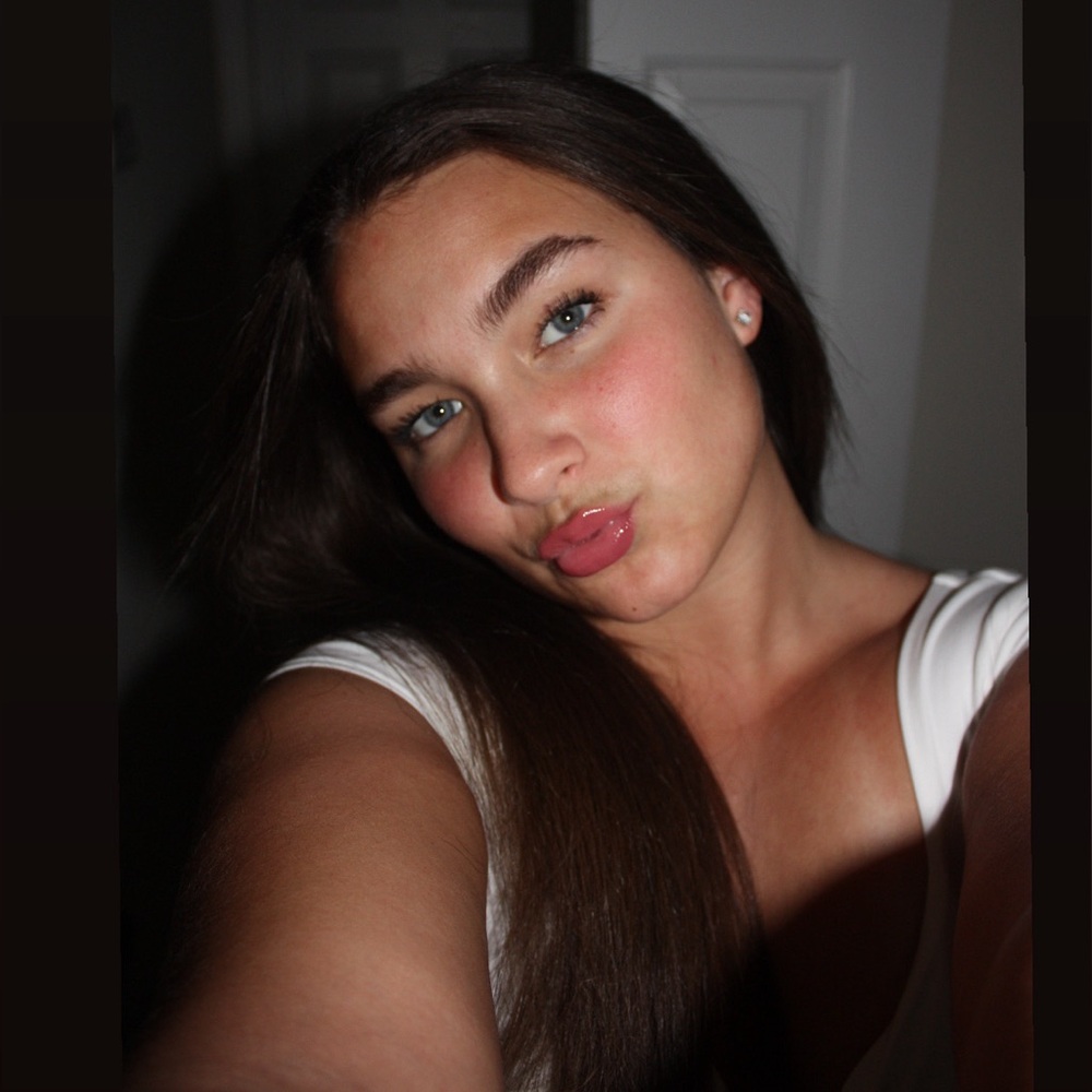 Meet your Posher, Breanna